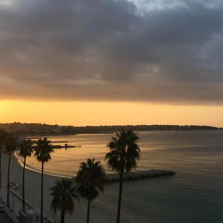 Apartment Beach & Sea Juan-les-Pins