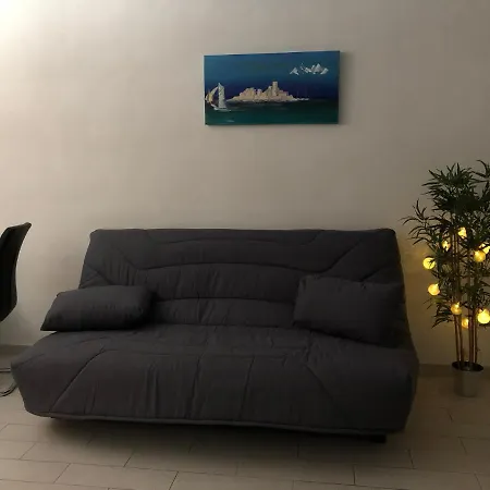 Beach & Sea Apartment *